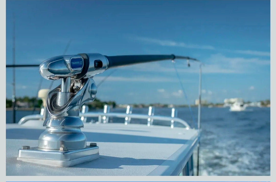 Tigress XD Crank Mount 18' Outrigger System and Pro Series Double Rigging Kit