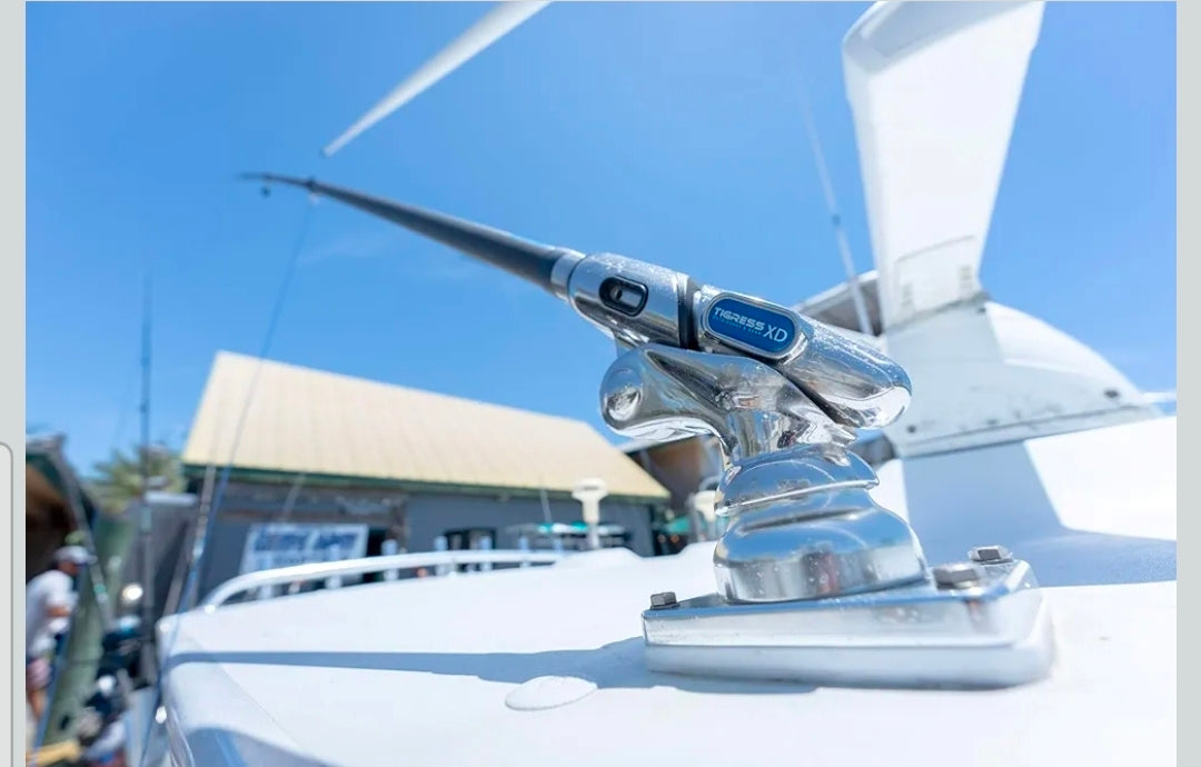 Tigress XD Crank Mount 18' Outrigger System and Pro Series Double Rigging Kit